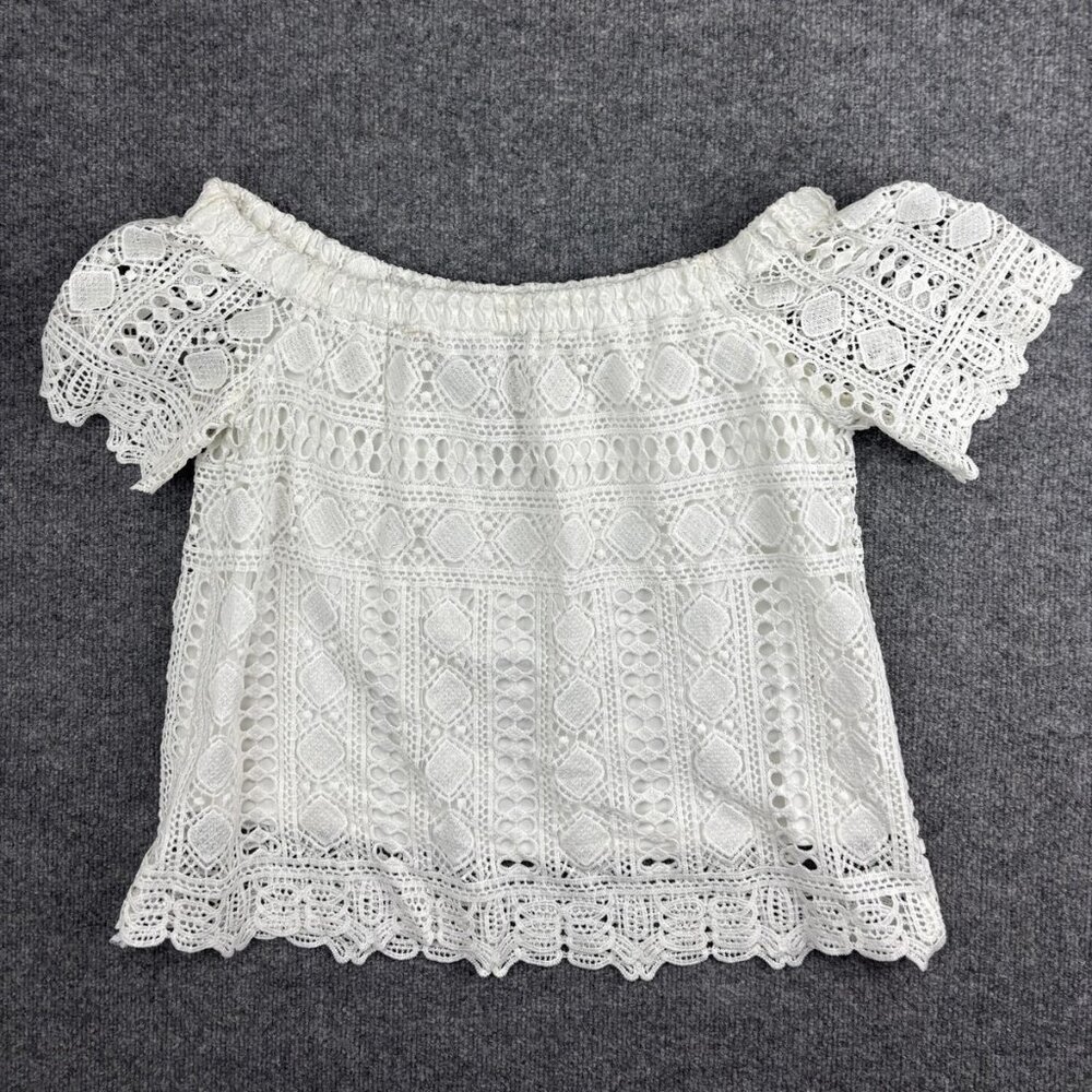 Sunday in Brooklyn Lace Off Shoulder Shirt Womens M Crochet Boho Scalloped Hem‎